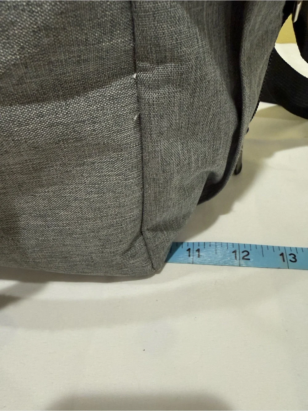 Everyday Gray Lunch Tote with Adjustable Black Strap